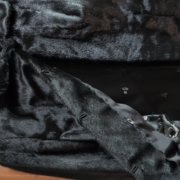 Turansky Furs - Black Fur Jacket - Picture 10 of 10